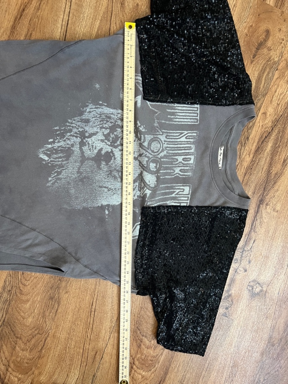 We the free by Free people grey oversized Small black sequence sleeve shirt - Picture 7 of 12